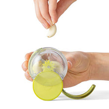 Load image into Gallery viewer, Chef'n Garliczoom Garlic Chopper, One Size, Green